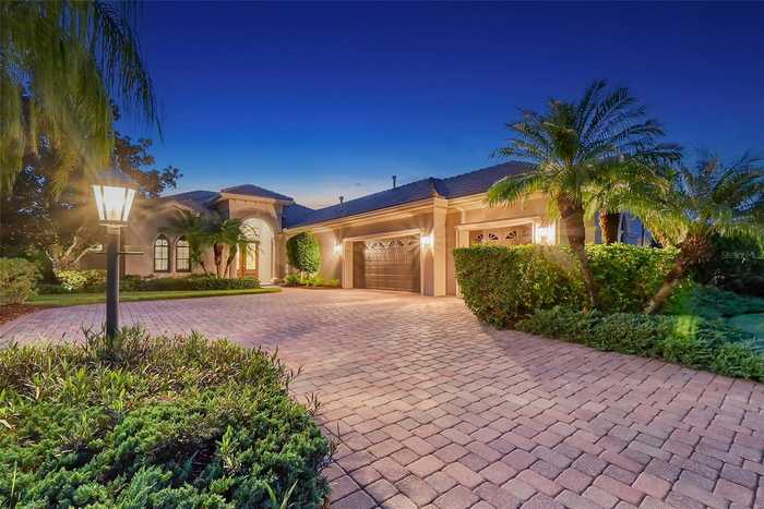 photo 2: 7008 BRIER CREEK COURT, LAKEWOOD RANCH FL 34202