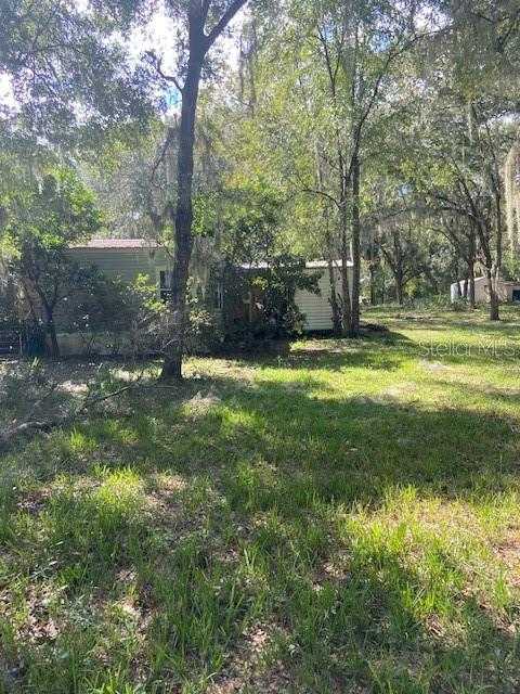 photo 3: 123 KILLIAN DRIVE, HAWTHORNE FL 32640