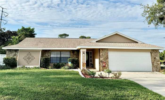 photo 1: 3523 CHATTSWORTH COURT, HOLIDAY FL 34691