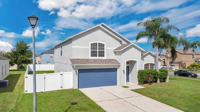 photo 2: 100 ISLAMORADA WAY, SANFORD FL 32771