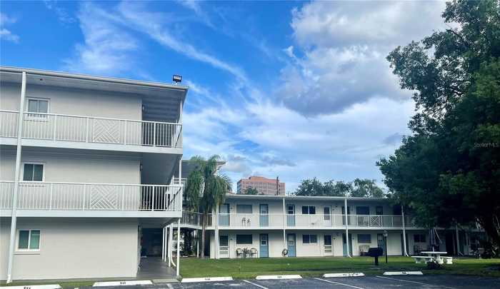 photo 2: 320 LAKEVIEW STREET Unit 109, ORLANDO FL 32804