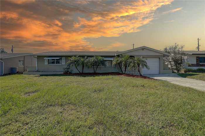 photo 1: 12154 80TH AVENUE, SEMINOLE FL 33772