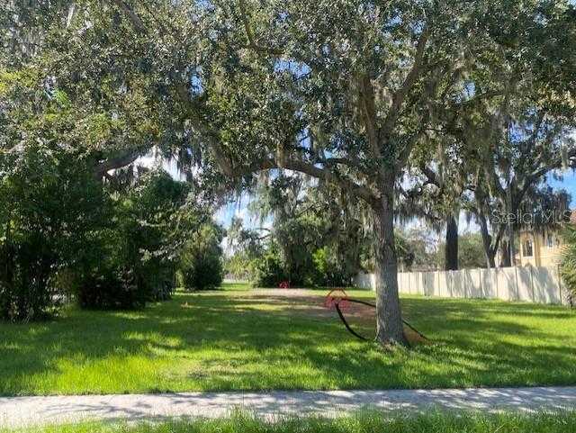 photo 3: 1010 GARDEN DRIVE, WINTER PARK FL 32789