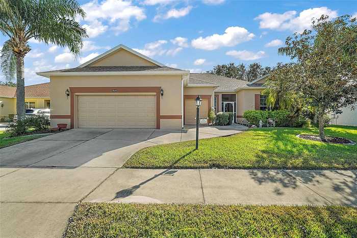 photo 1: 3828 ARBORDALE COURT, LEESBURG FL 34748