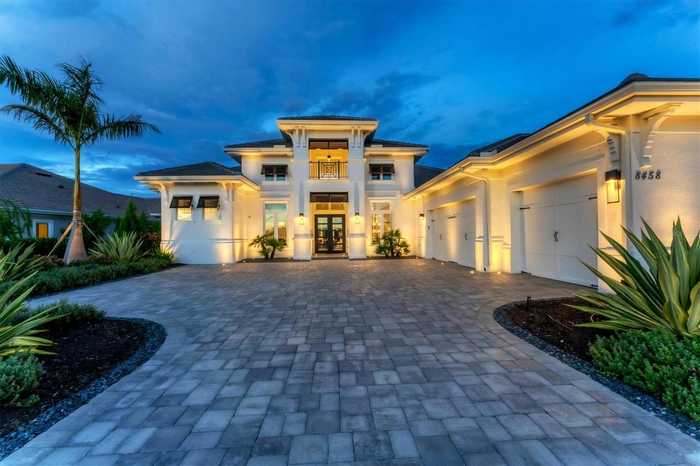 photo 2: 8458 PAVIA WAY, LAKEWOOD RANCH FL 34202