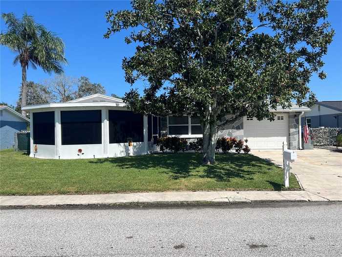 photo 1: 4041 STAR ISLAND DR, HOLIDAY FL 34691