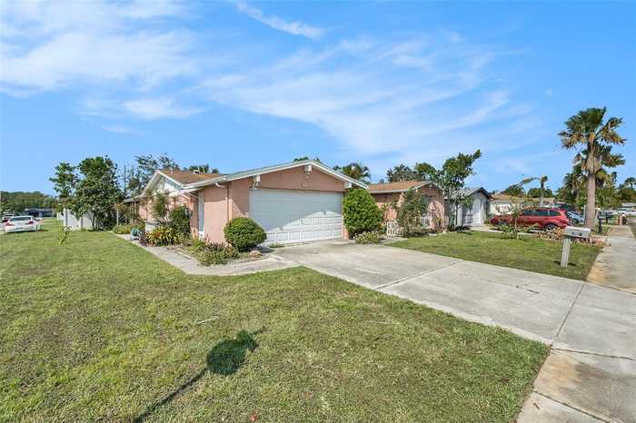 photo 2: 1741 FONT LANE, HOLIDAY FL 34691