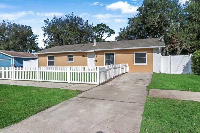 photo 1: 43 2ND STREET, CHULUOTA FL 32766