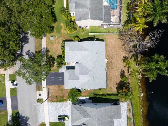 photo 36: 10185 Grove Ln, Cooper City FL 33328