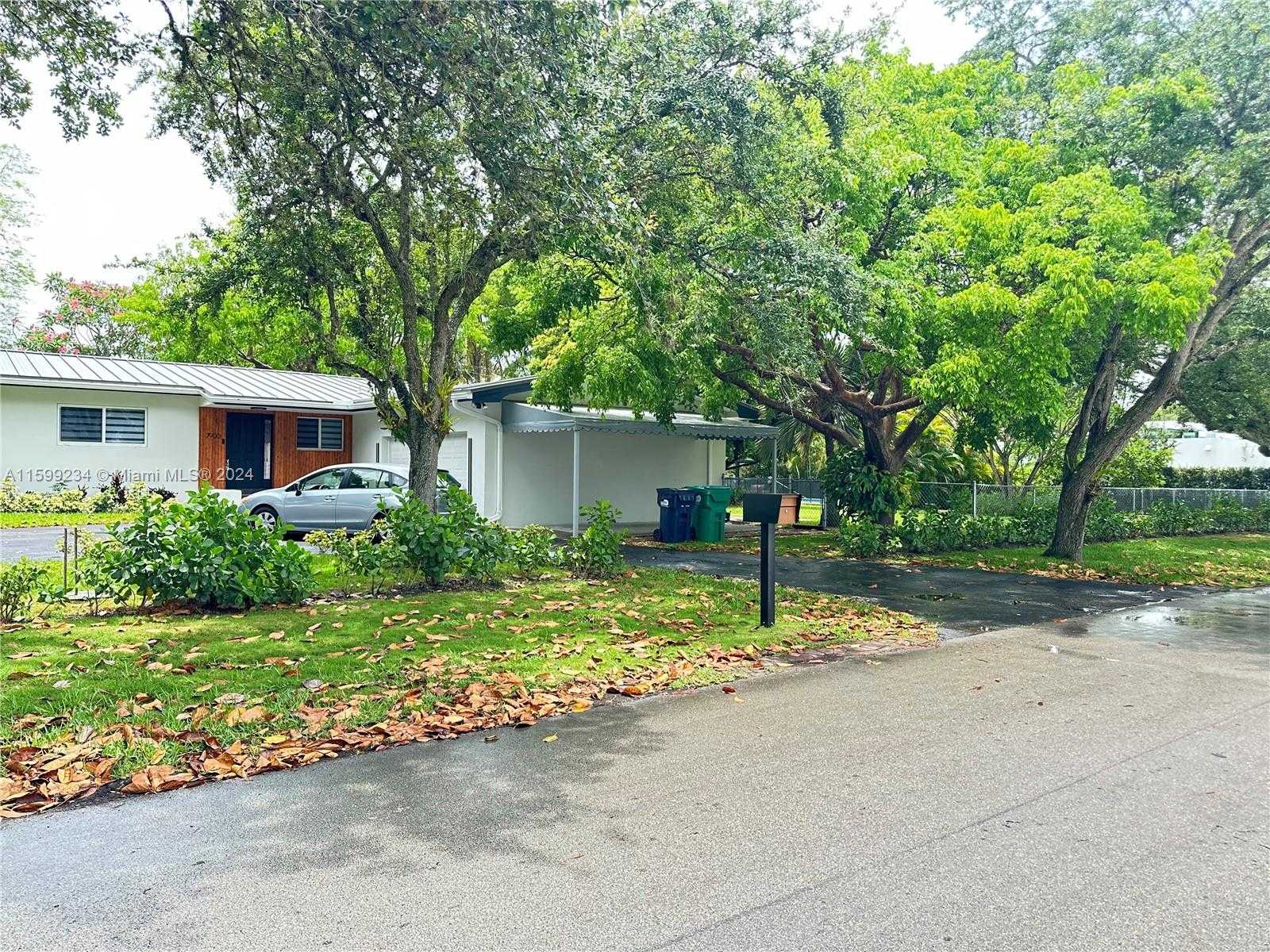 photo 3: 7900 SW 97th Terrace, Miami FL 33156