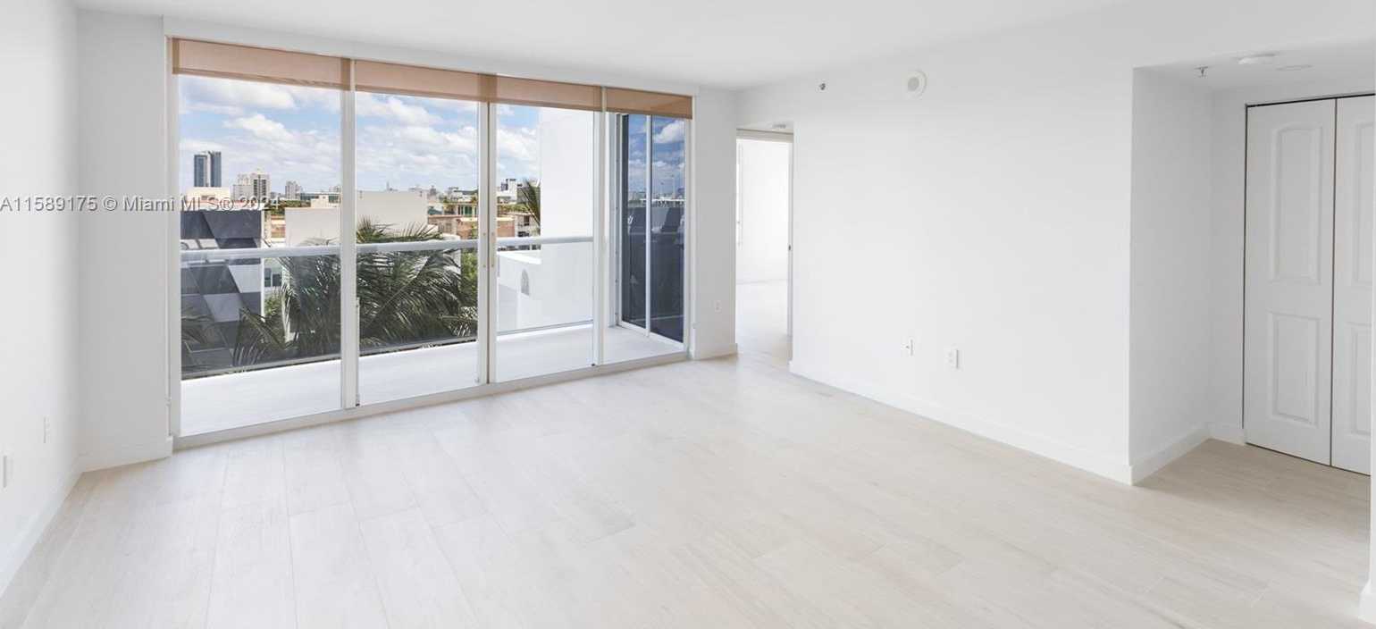 photo 3: 1800 Sunset Harbour Dr Unit 701, Miami Beach FL 33139