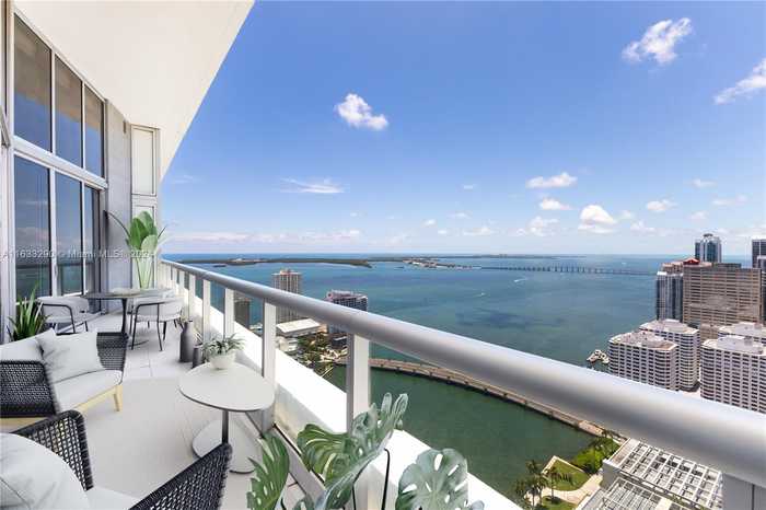 photo 1: 495 Brickell Ave Unit 4105, Miami FL 33131