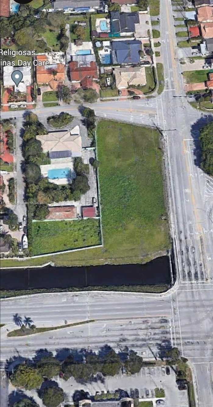 photo 1: 750 SW 122nd Ave, Miami FL 33184