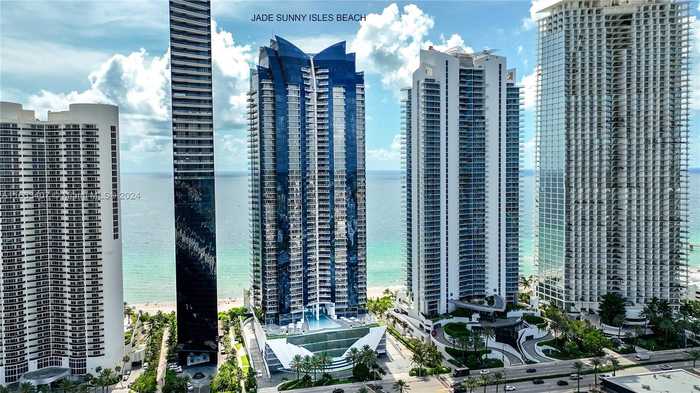 photo 1: 17121 Collins Ave Unit 4208, Sunny Isles Beach FL 33160