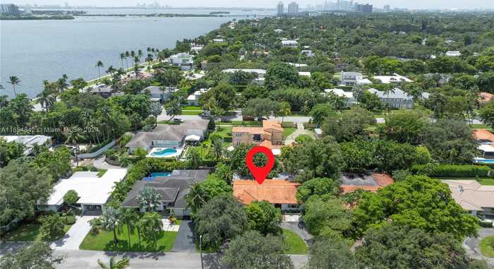 photo 1: 1260 NE NE 97 ST, Miami Shores FL 33138