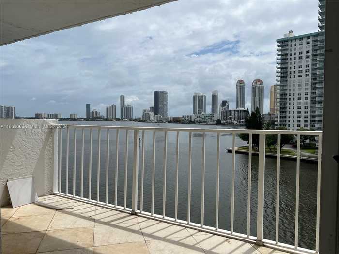 photo 1: 4000 NE 170th St Unit 604, North Miami Beach FL 33160