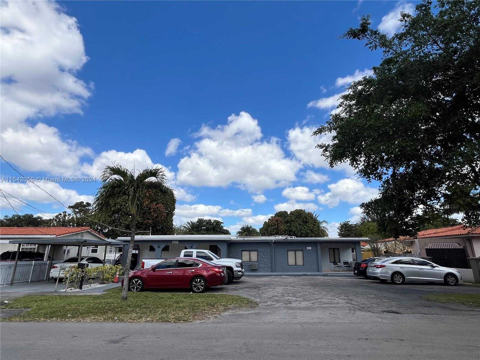 photo 2: 1145 W 35th St, Hialeah FL 33012