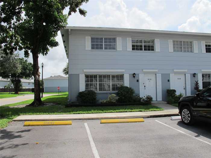 photo 1: 1800 SW 81st Ter Unit 1-16, Davie FL 33324