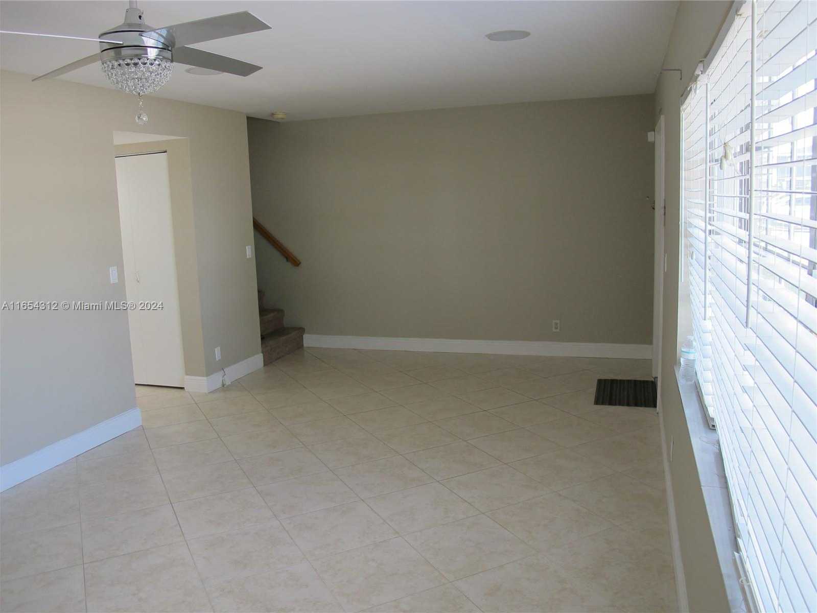 photo 3: 1800 SW 81st Ter Unit 1-16, Davie FL 33324