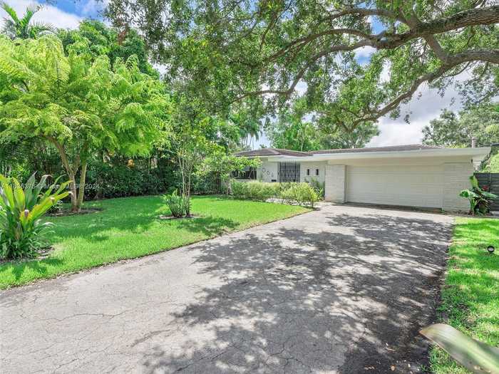 photo 38: 1064 NE 97th St, Miami Shores FL 33138