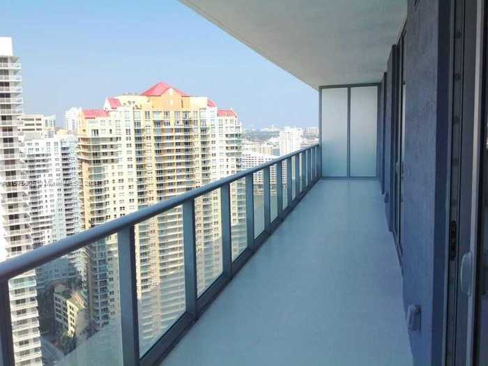 photo 2: 1300 BRICKELL BAY DR Unit 3400, Miami FL 33131