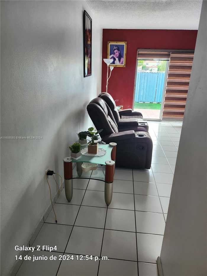 photo 1: 820 SW 105th Ave Unit 607, Miami FL 33174