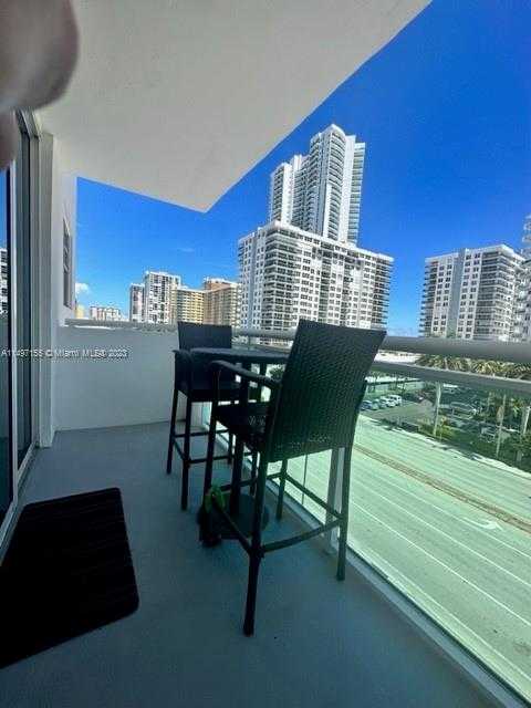 photo 1: 3000 S Ocean Dr Unit 422, Hollywood FL 33019