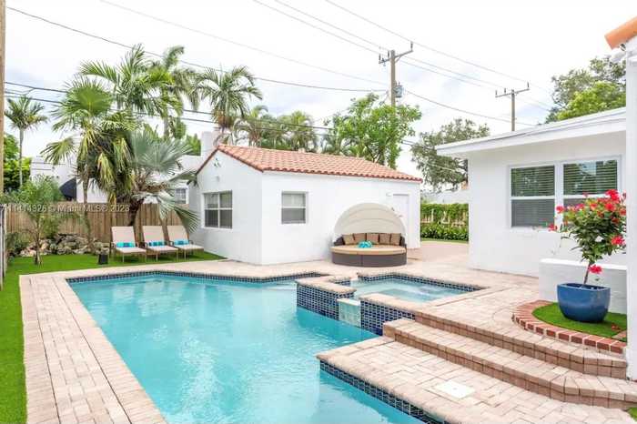 photo 35: 820 NE 80th St, Miami FL 33138