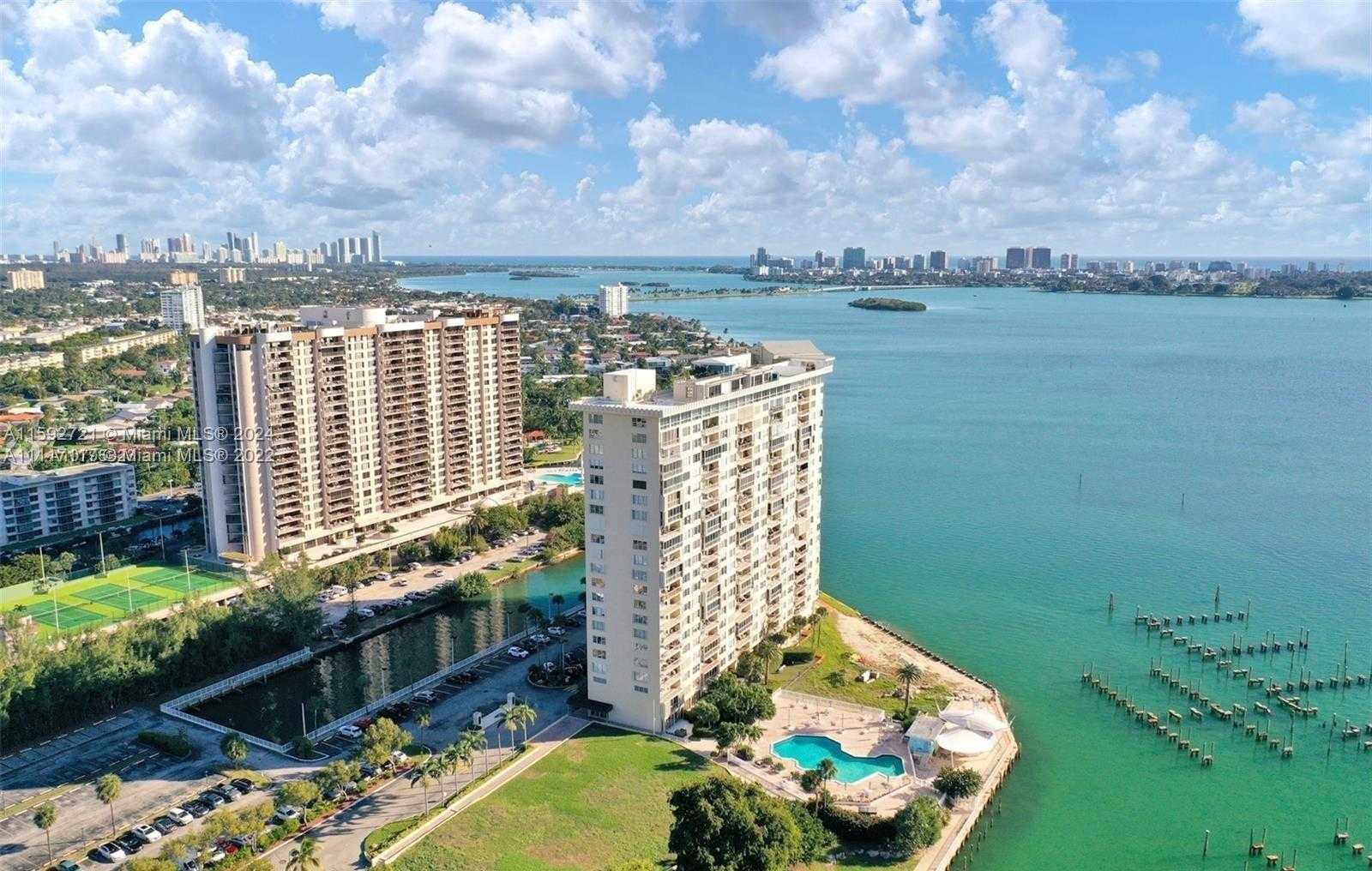 photo 2: 11111 Biscayne Blvd Unit 19F, Miami FL 33181