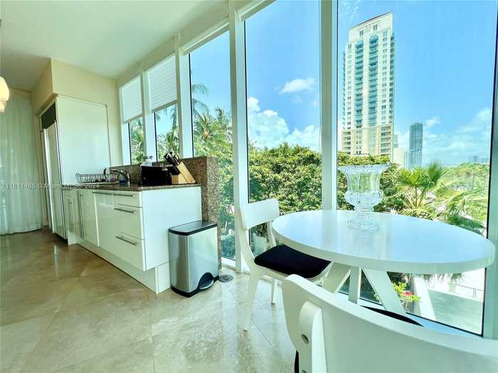 photo 13: 1000 S Pointe Dr Unit 408, Miami Beach FL 33139