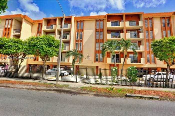 photo 1: Unit 403, Hialeah FL 33014