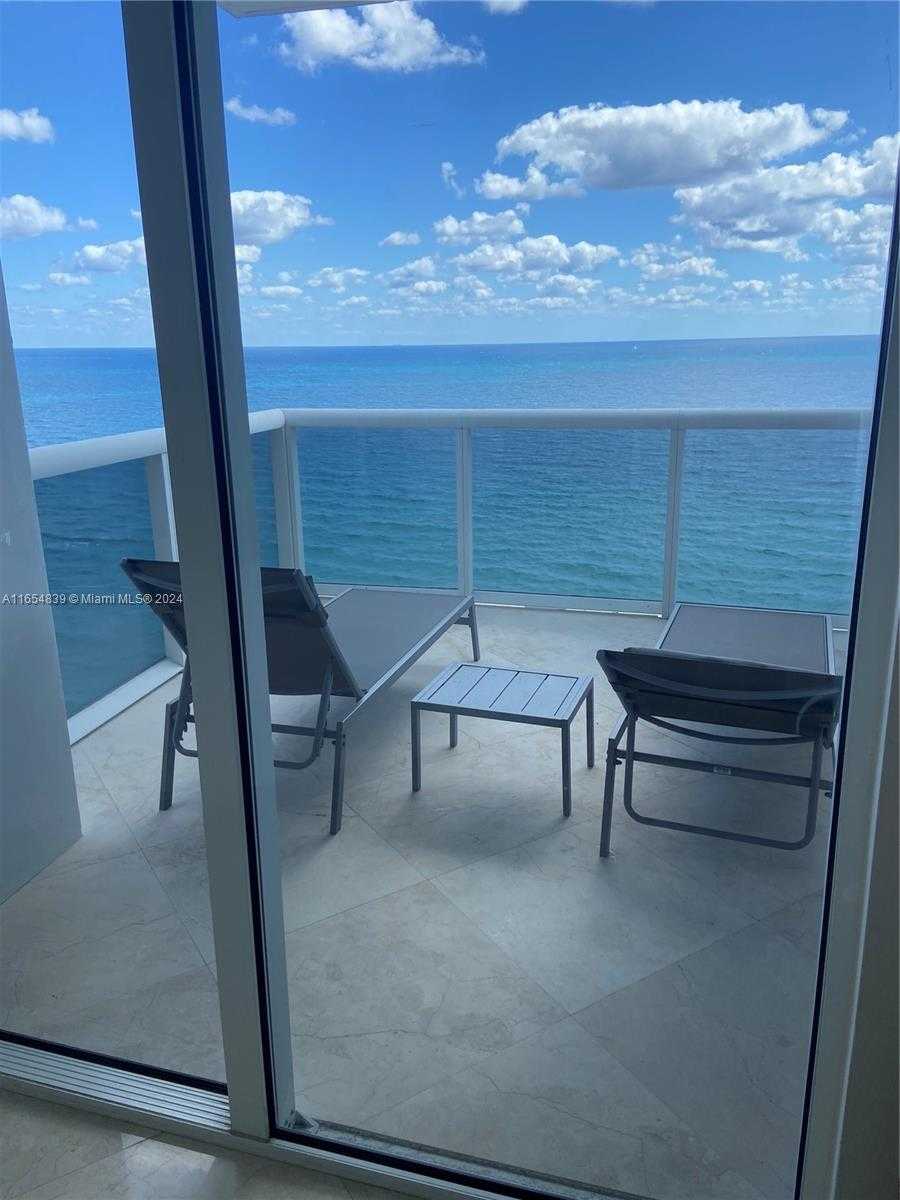 photo 3: 18101 Collins Ave Unit 1609, Sunny Isles Beach FL 33160