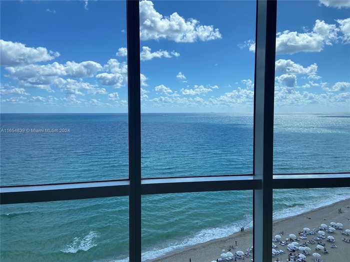 photo 5: 18101 Collins Ave Unit 1609, Sunny Isles Beach FL 33160