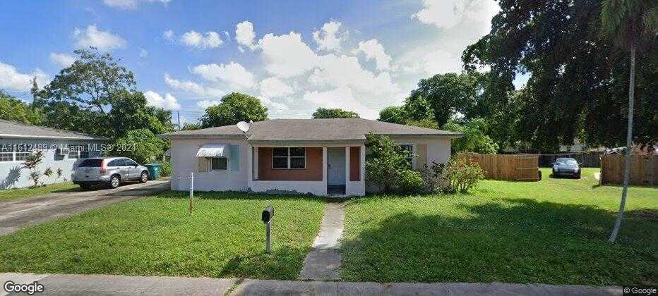 photo 1: 13325 NW 17th Pl, Miami FL 33167