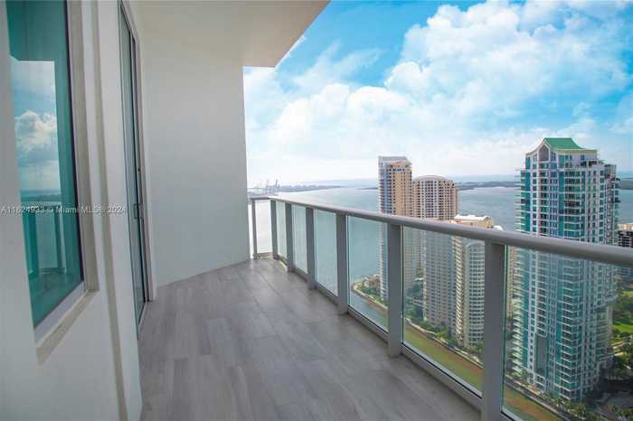 photo 1: 300 S Biscayne Blvd Unit PH- 3902, Miami FL 33131