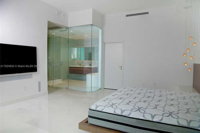 photo 15: 300 S Biscayne Blvd Unit PH- 3902, Miami FL 33131