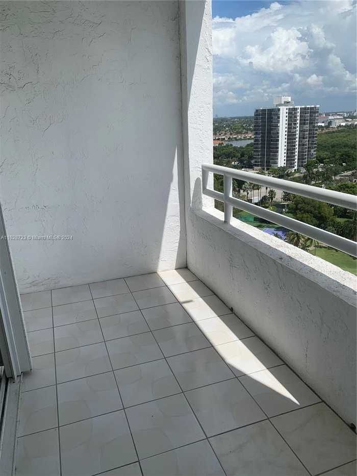 photo 22: 20225 NE 34 CT Unit 1819, Aventura FL 33180