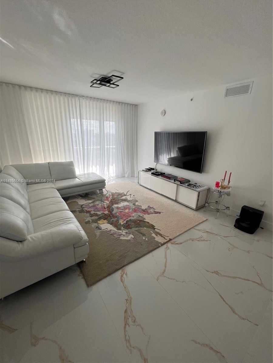 photo 2: 300 Sunny Isles Blvd Unit 4-1504, Sunny Isles Beach FL 33160