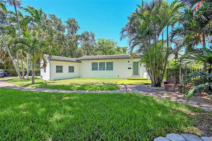 photo 2: 15 NE 95th St, Miami Shores FL 33138