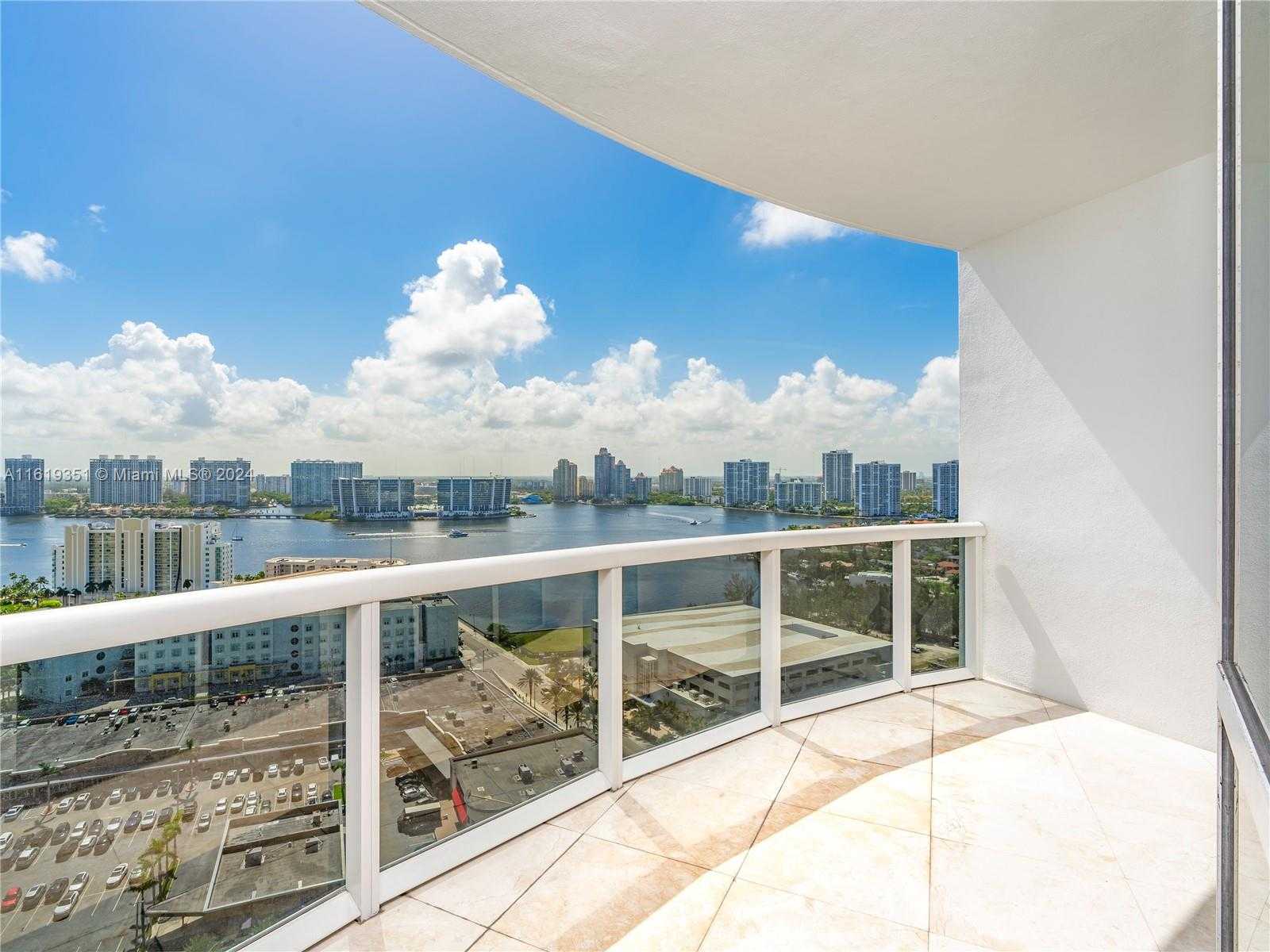 photo 2: 18201 Collins Ave Unit 3301A, Sunny Isles Beach FL 33160