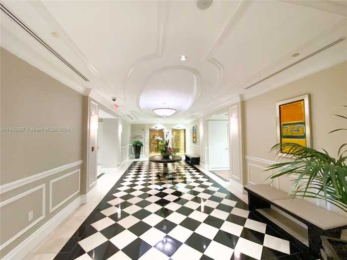 photo 2: 799 Crandon Blvd Unit 108, Key Biscayne FL 33149