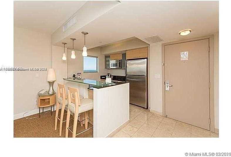 photo 3: 18683 Collins Ave Unit 607, Sunny Isles Beach FL 33160