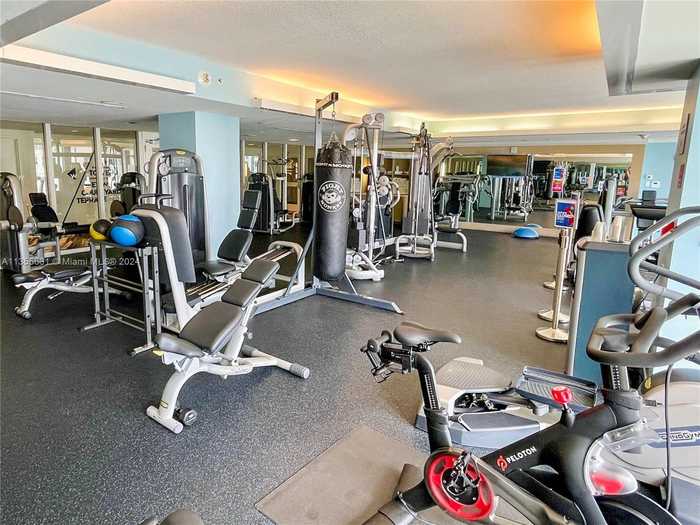 photo 20: 3101 Bayshore Dr Unit 1906, Fort Lauderdale FL 33304