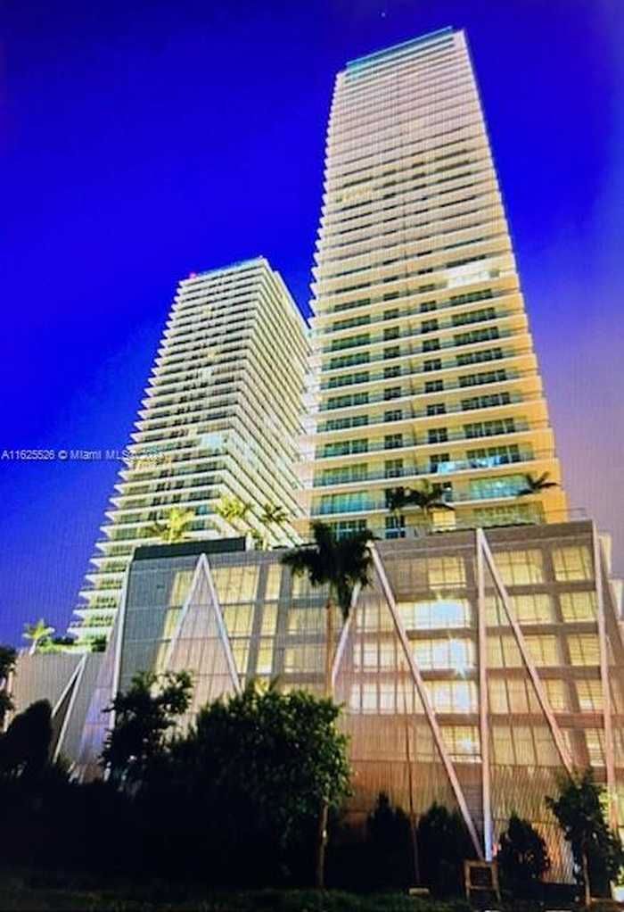 photo 1: 79 SW 12th St Unit 3507-S, Miami FL 33130