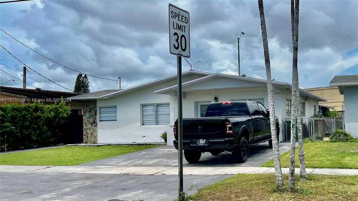 photo 2: 2660 SW 76th Ave, Miami FL 33155