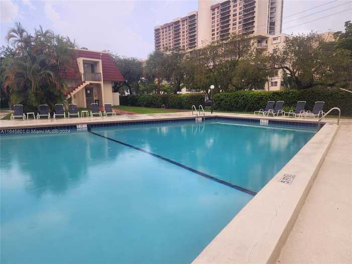 photo 16: 1655 NE 115th St Unit 9B, Miami FL 33181