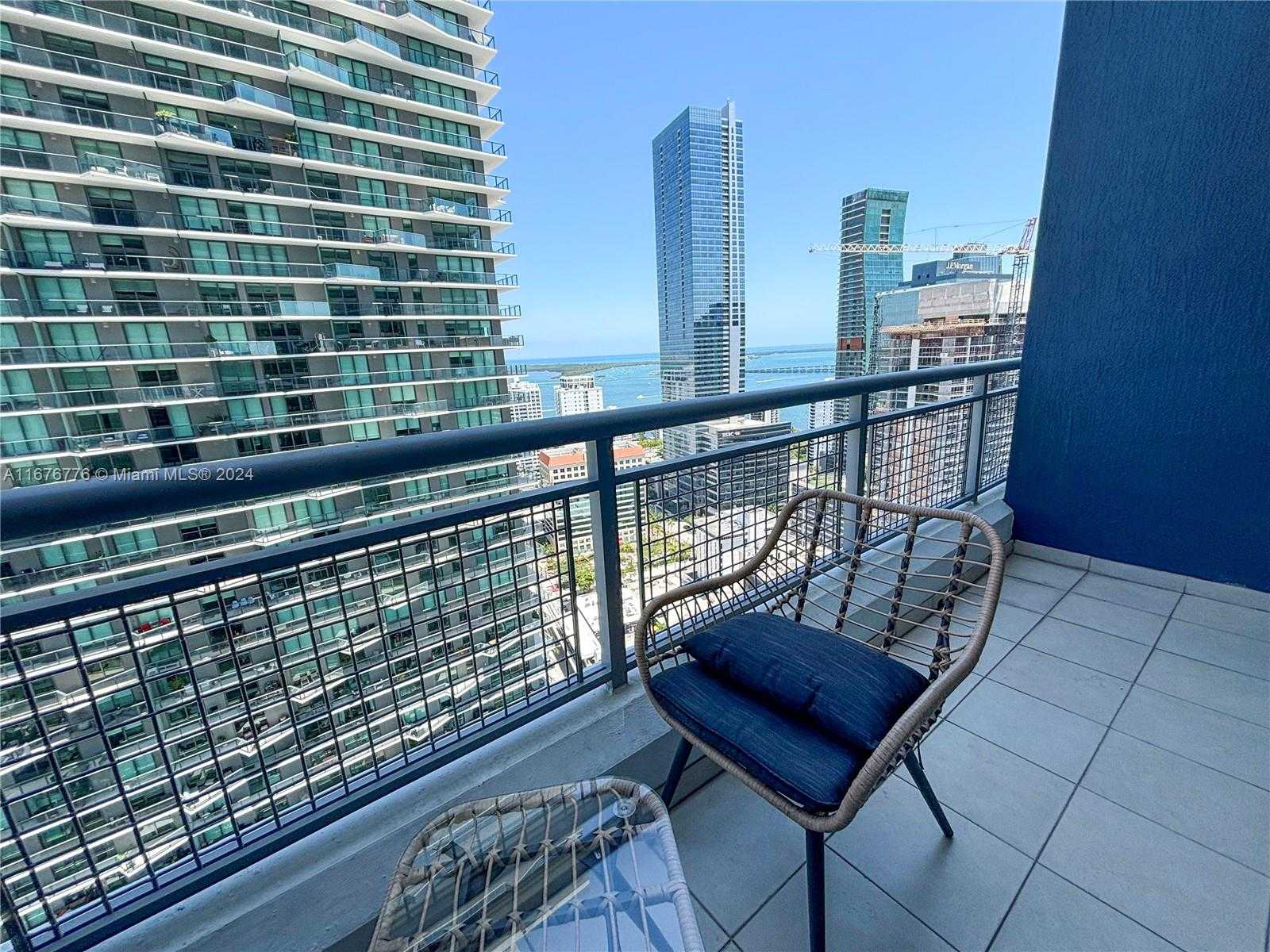 photo 1: 60 SW 13th St Unit 3212, Miami FL 33130