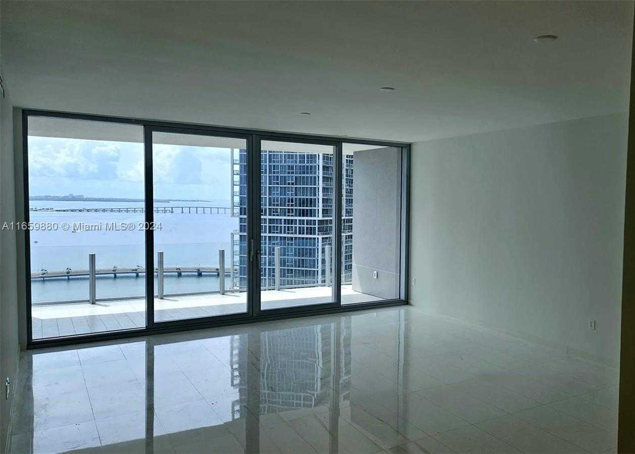 photo 3: 300 Biscayne boulevard way Unit 2304, Miami FL 33131