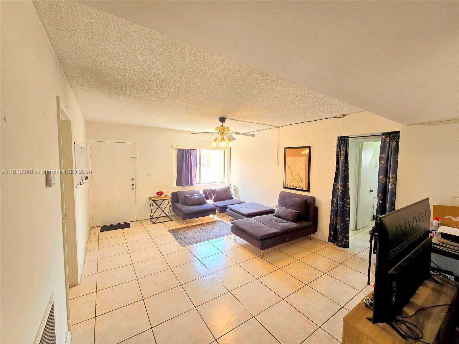 photo 3: 8420 SW 133rd Ave Rd Unit 419, Miami FL 33183