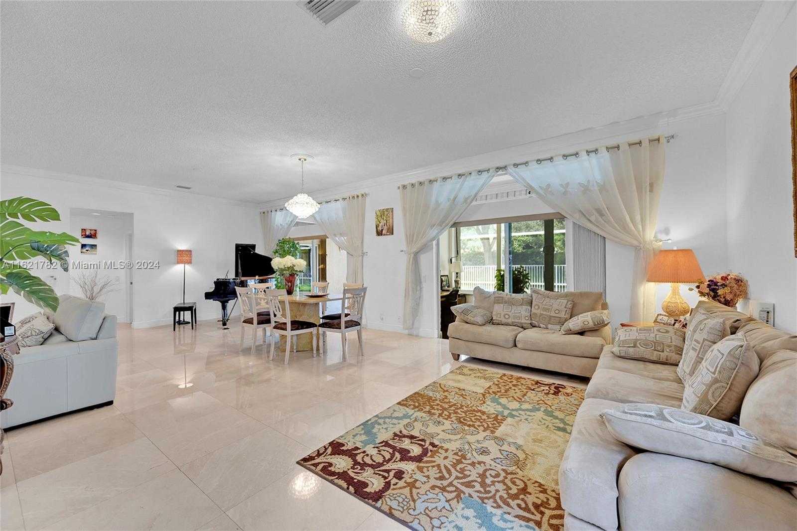 photo 3: 4050 Palmetto Trl, Weston FL 33331